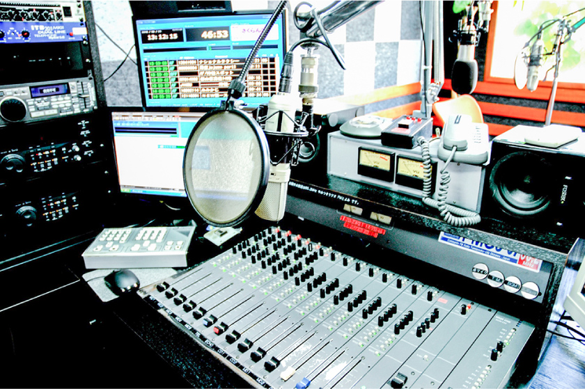 ＦＭとよみ本社事務所（Ａスタジオ）